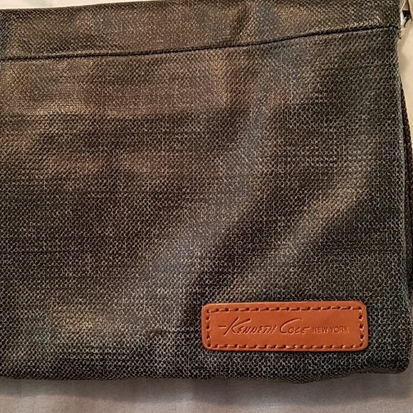 Kenneth Cole New York Clutch with Strap - Picture 2 of 3